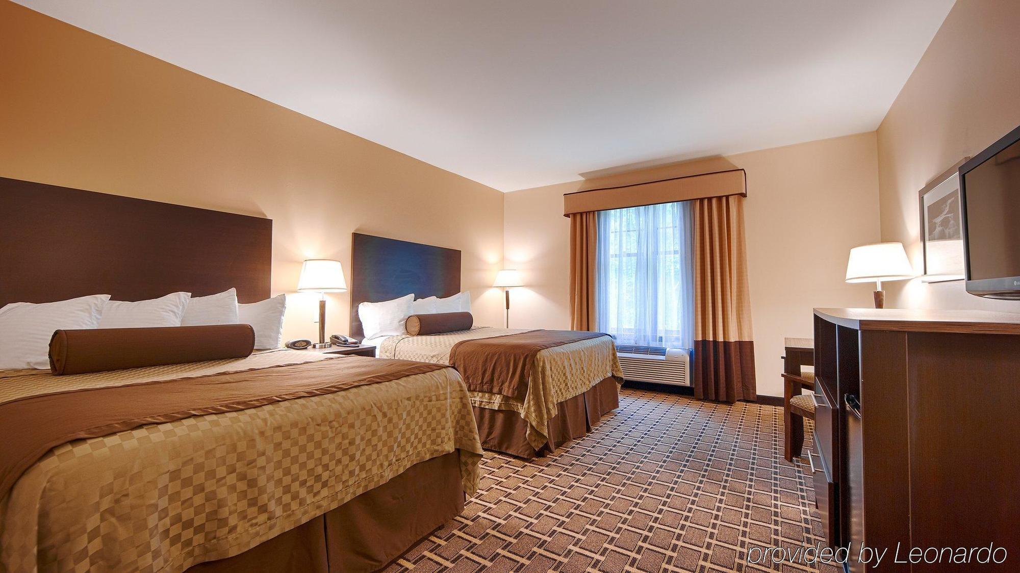 Best Western Plus The Inn&Suites at the Falls Poughkeepsie Exterior foto