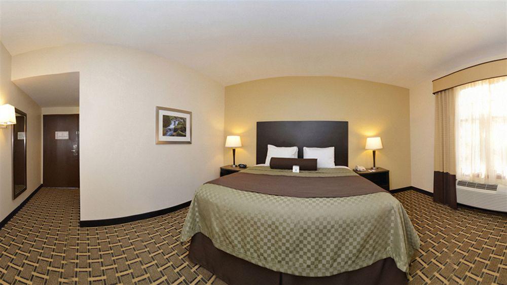 Best Western Plus The Inn&Suites at the Falls Poughkeepsie Exterior foto